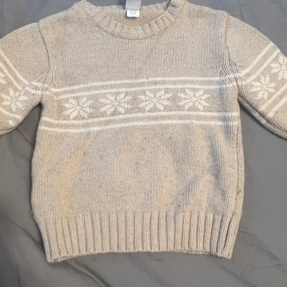 Gender neutral sweater